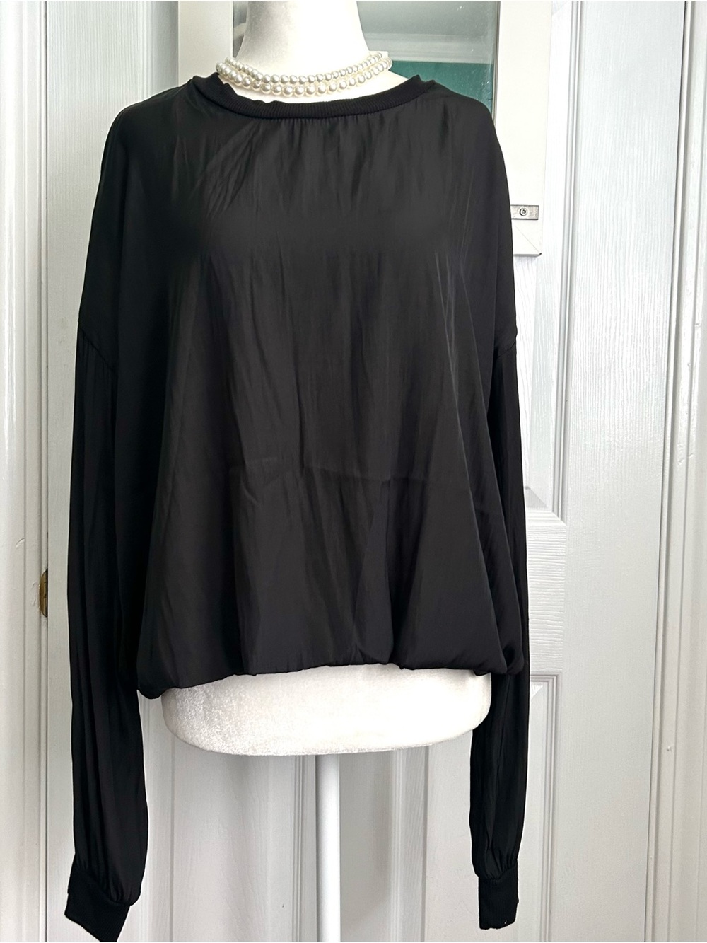 Lola & Sophie Black Long-Sleeve Relaxed Blouse L